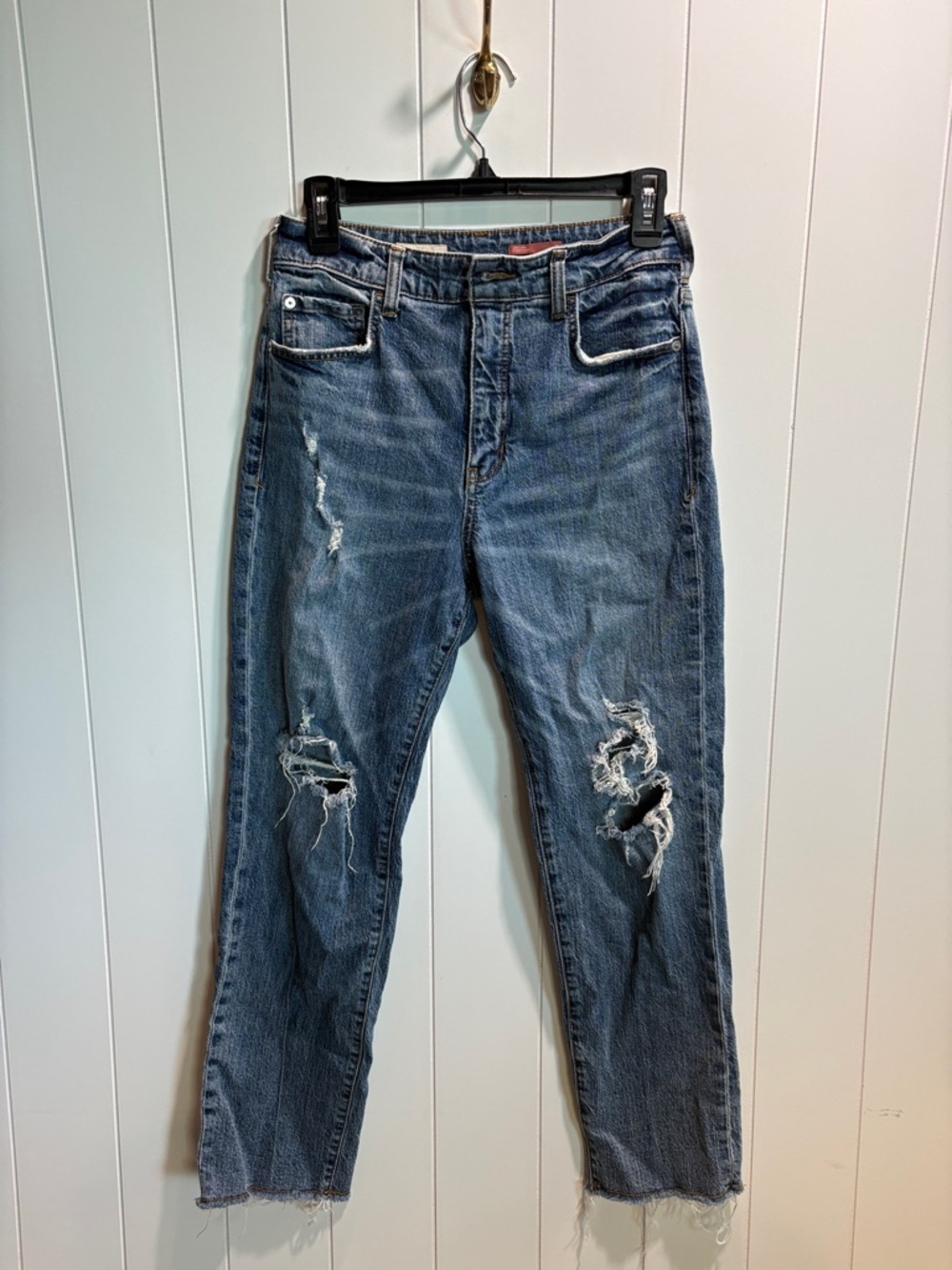 Pilcro vintage straight cropped distressed jeans 28